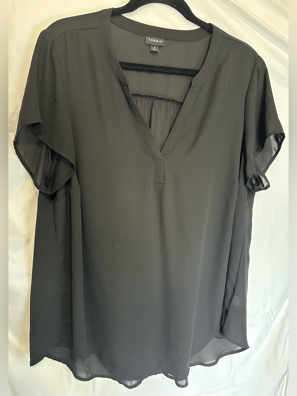 Torrid Harper Black Split-Neck Blouse size 0 (12/14)